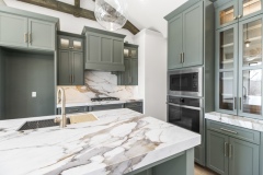 custom-home-modern-kitchen